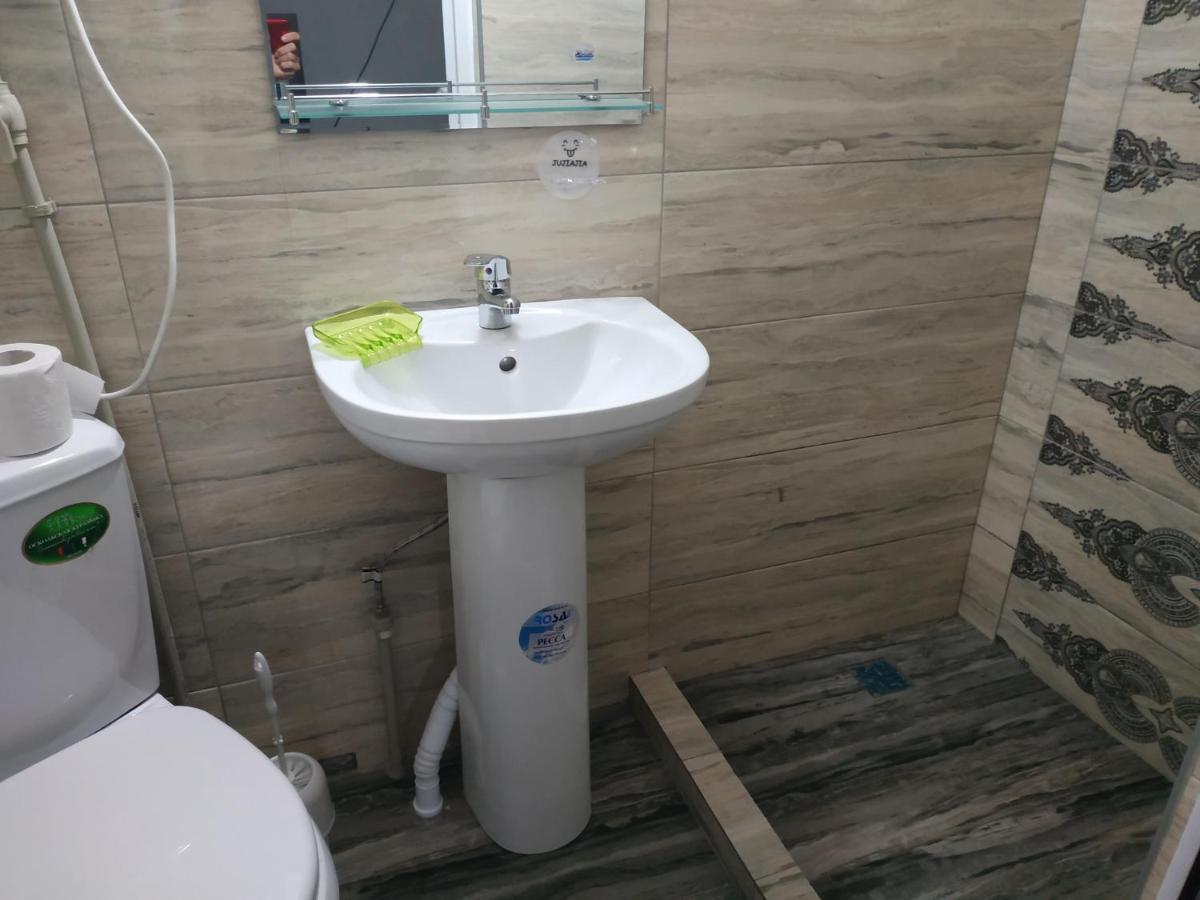 Guest House U Antoniny Gagra Buitenkant foto