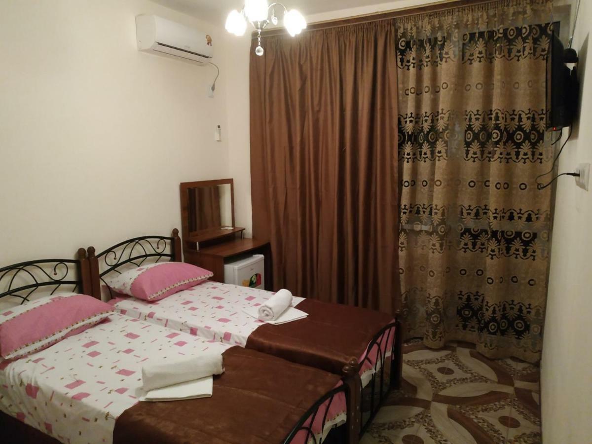 Guest House U Antoniny Gagra Kamer foto